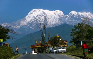 23 Carretera hacia Pokhara Cordillera del Himalaya copia 1