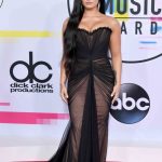 ¿Quién tuvo la apariencia más cool de alfombra roja de AMA? 3 3 Demi Lovato